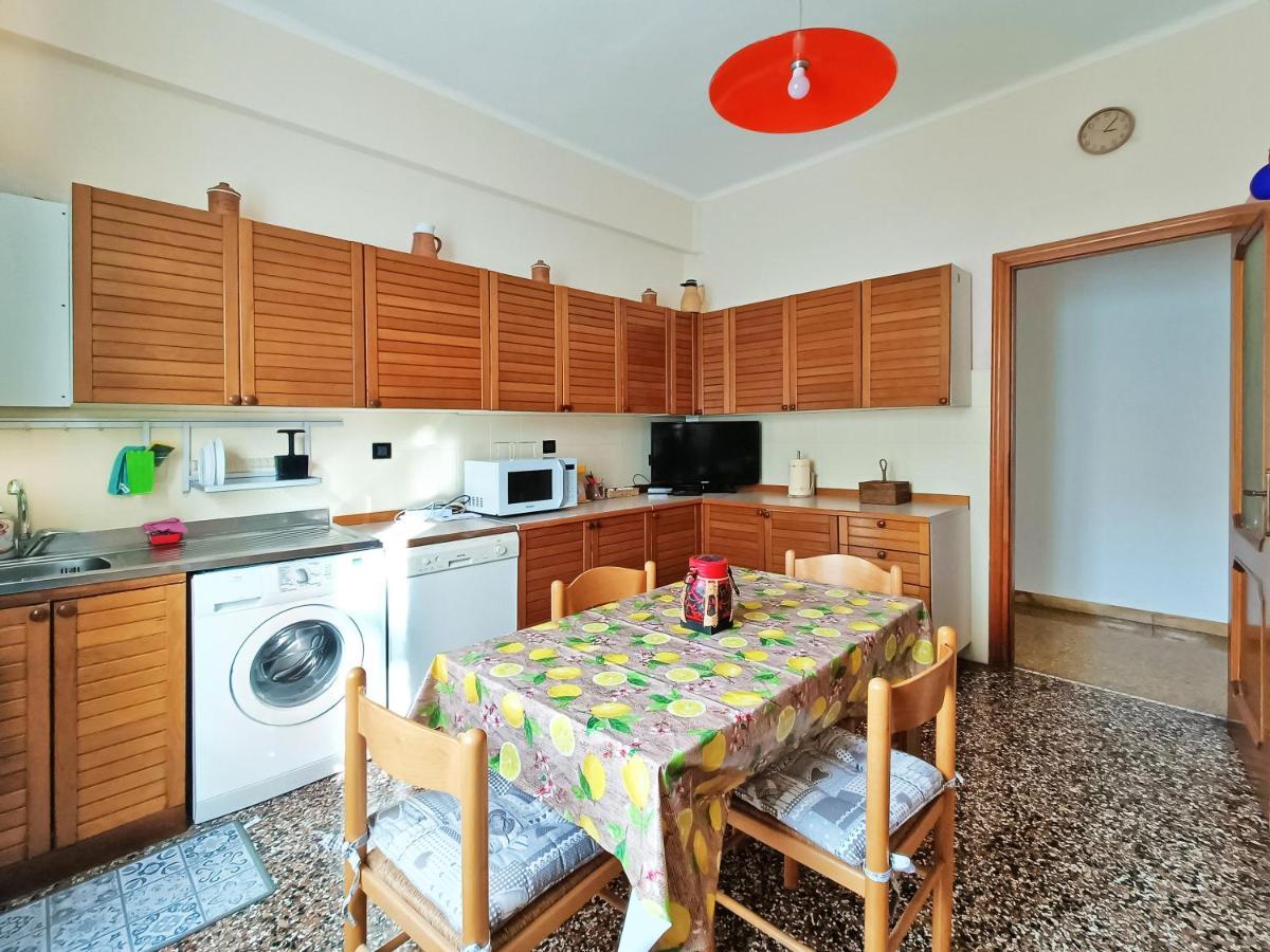 ג'נובה San Martino Appartament Con Parcheggio Privato מראה חיצוני תמונה